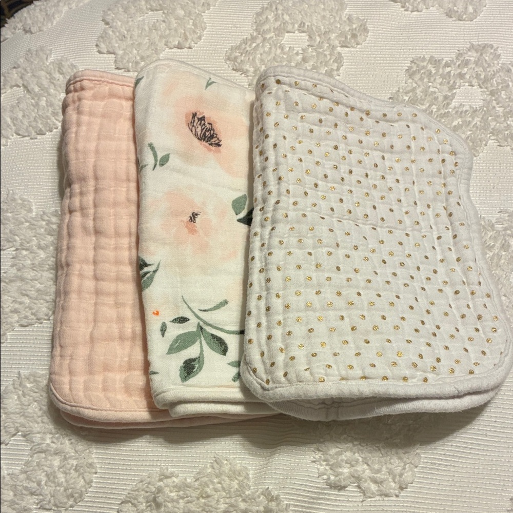Pottery Barn Kids Meredith Muslin Burp Cloth
